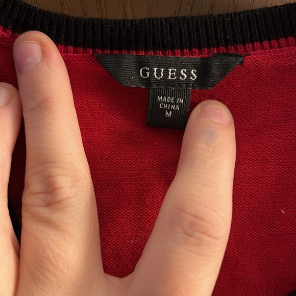 Red long sleeve - Picture 4 of 7